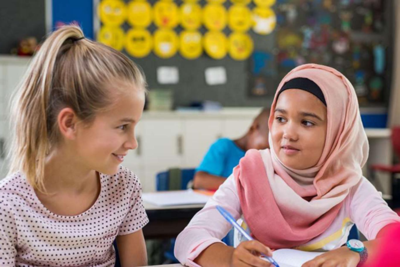 Almanya ilkokullarda başörtüsünü yasaklamaya hazırlanıyor